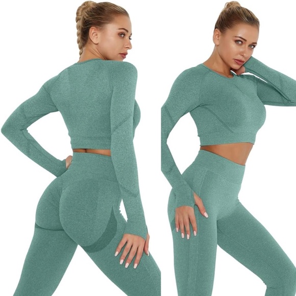 Green Gym Set: Bubble Butt Marled Gray Seamless Leggings + Long Sleeve Crop Top - Picture 5 of 14